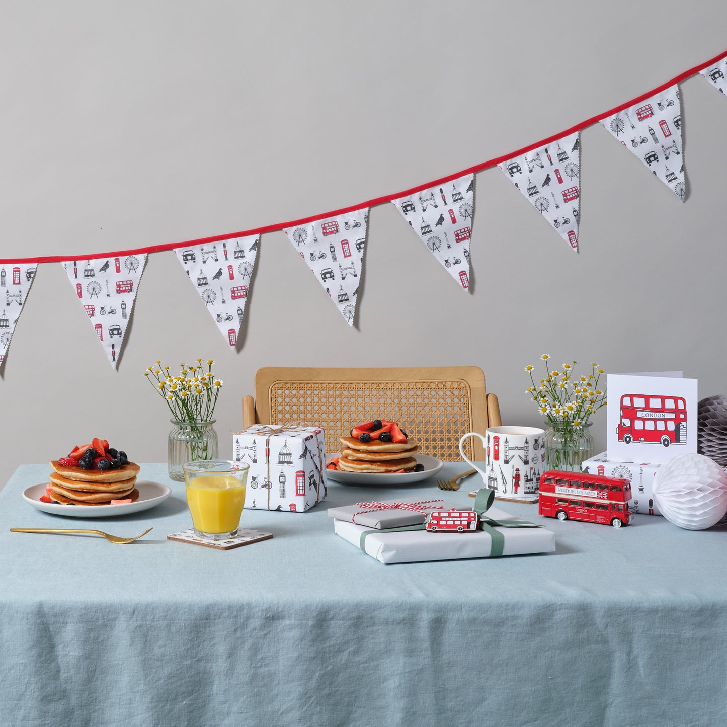 London Icons Cotton Bunting