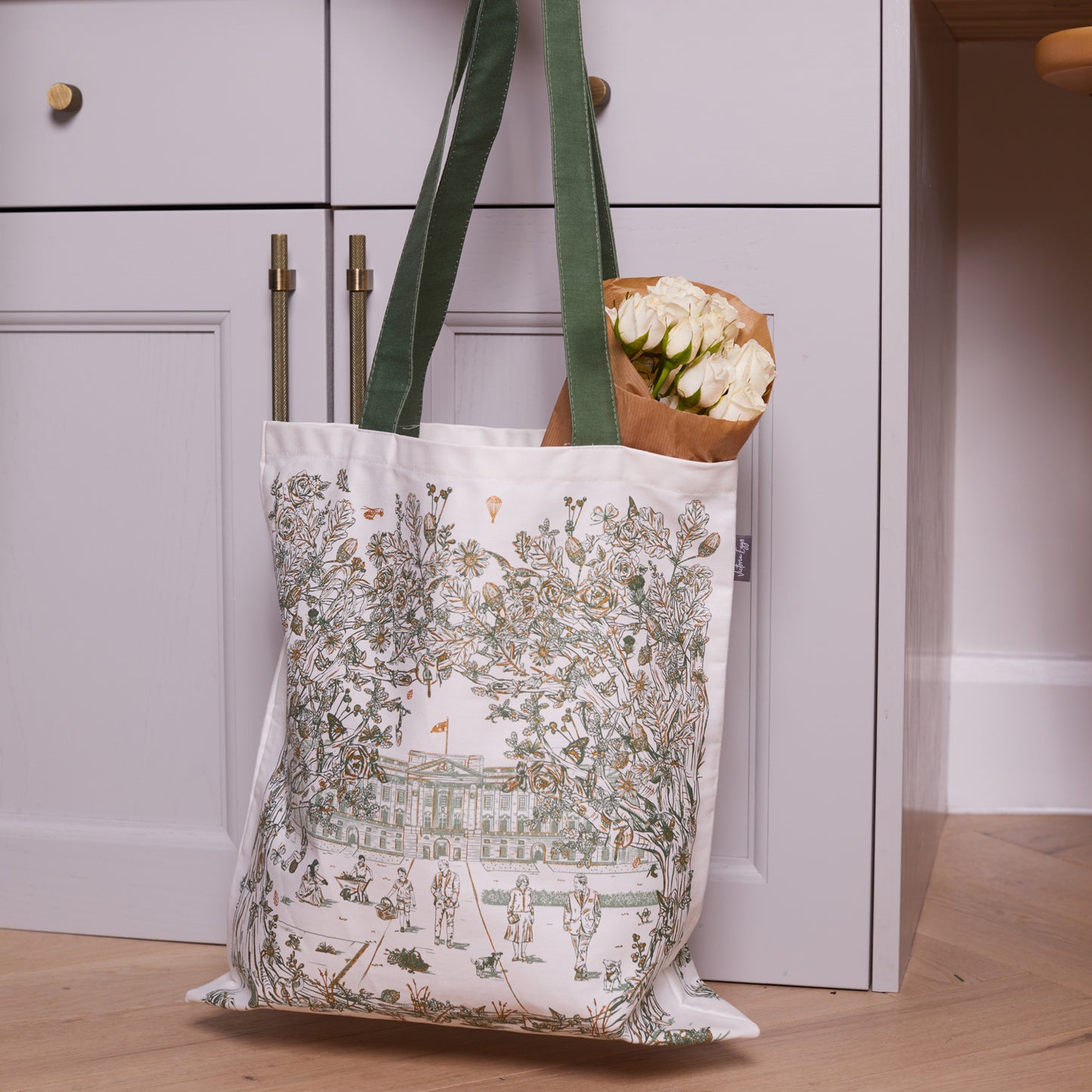 Royal Family The Everyday Tote