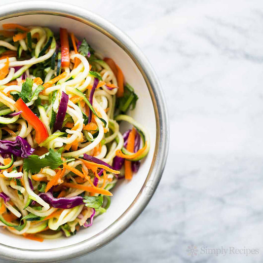 Victoria's Colourful Spiralized Courgette & Chicken Salad