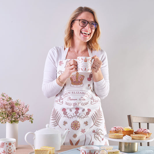 The Queen’s Favourite Chocolate Biscuit Cake