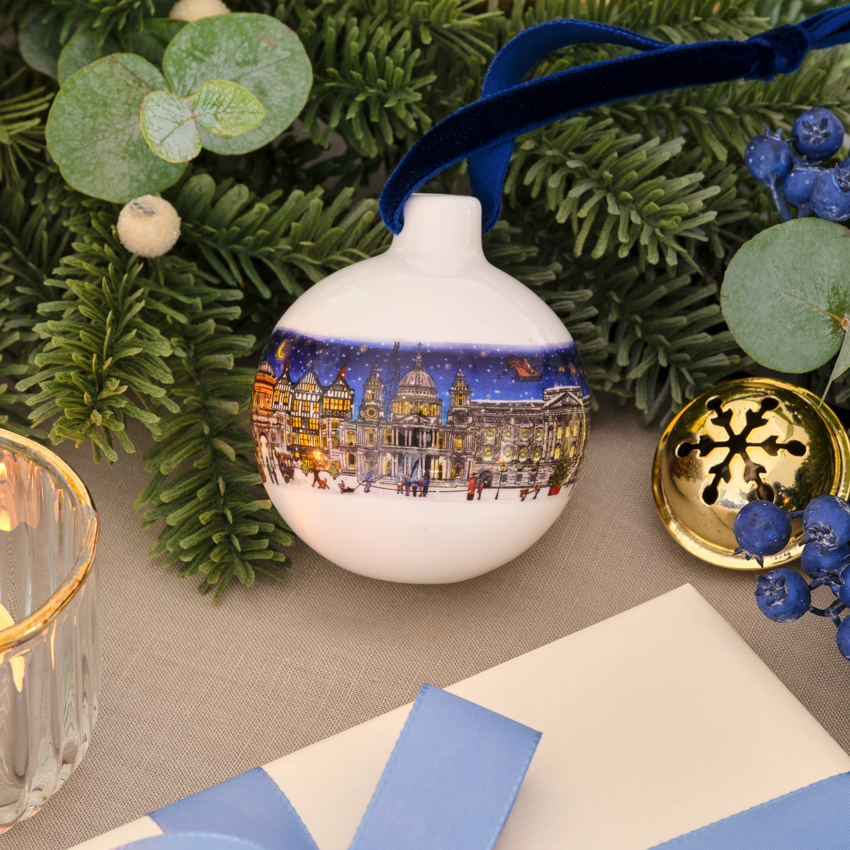 A London Christmas Tale Bauble