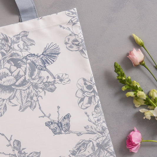 Wildlife in Spring The Everyday Tote